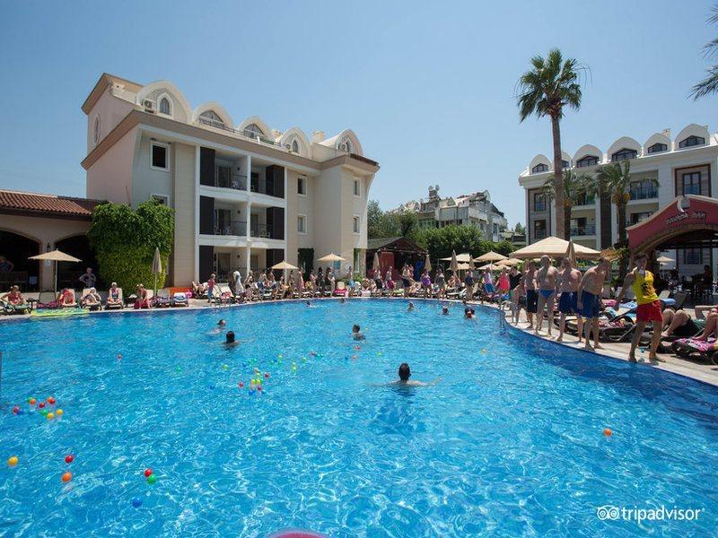 Club Anastasia - Family Hotel マルマリス エクステリア 写真
